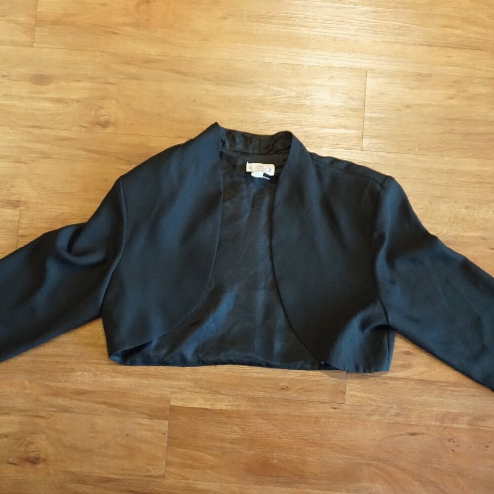 Black Crop Blazer with Shoulder Pads
